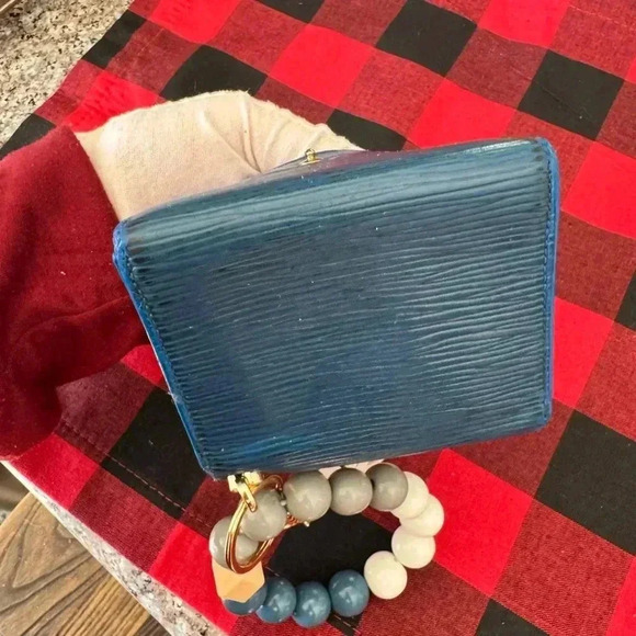 Louis Vuitton Epi Porte Mannaie Simple Leather Coin Purse Wallet/converted - Picture 11 of 14